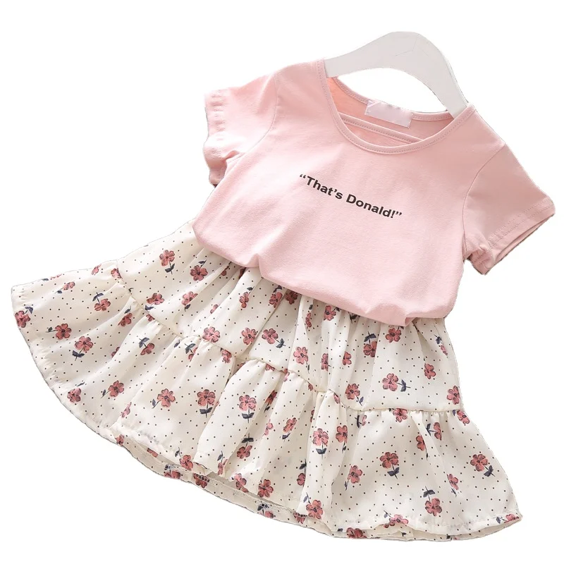 2020 new hot selling fashion letter short-sleeved tops small floral skirt two-piece kids children clothing girls summer suit
2020 new hot selling fashion letter short-sleeved tops small floral skirt two-piece kids children clothing girls summer suit