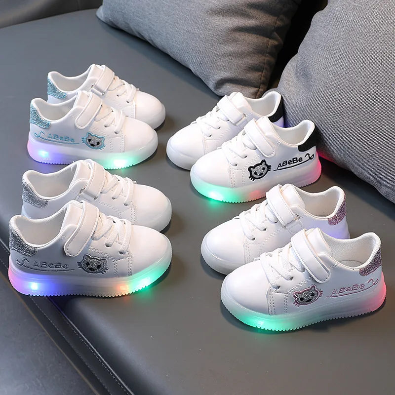 Wholesale Winter Fall Cartoon Boys Sneakers White Cute Casual Girl Led Shoes Light Shoes For Kids Led, As shown
Wholesale Winter Fall Cartoon Boys Sneakers White Cute Casual Girl Led Shoes Light Shoes For Kids Led, As shown