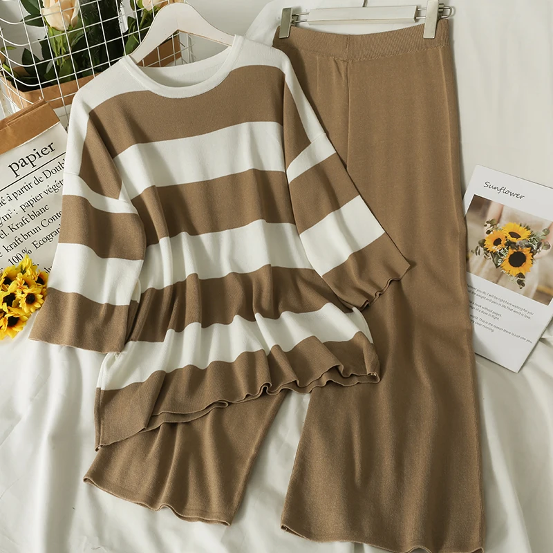 Wholesale 2023 Spring New Loose Slim Round Neck Long Sleeve Knitwear Elastic Waist Slim Drop Wide Leg Pants Women's Set
Wholesale 2023 Spring New Loose Slim Round Neck Long Sleeve Knitwear Elastic Waist Slim Drop Wide Leg Pants Women's Set