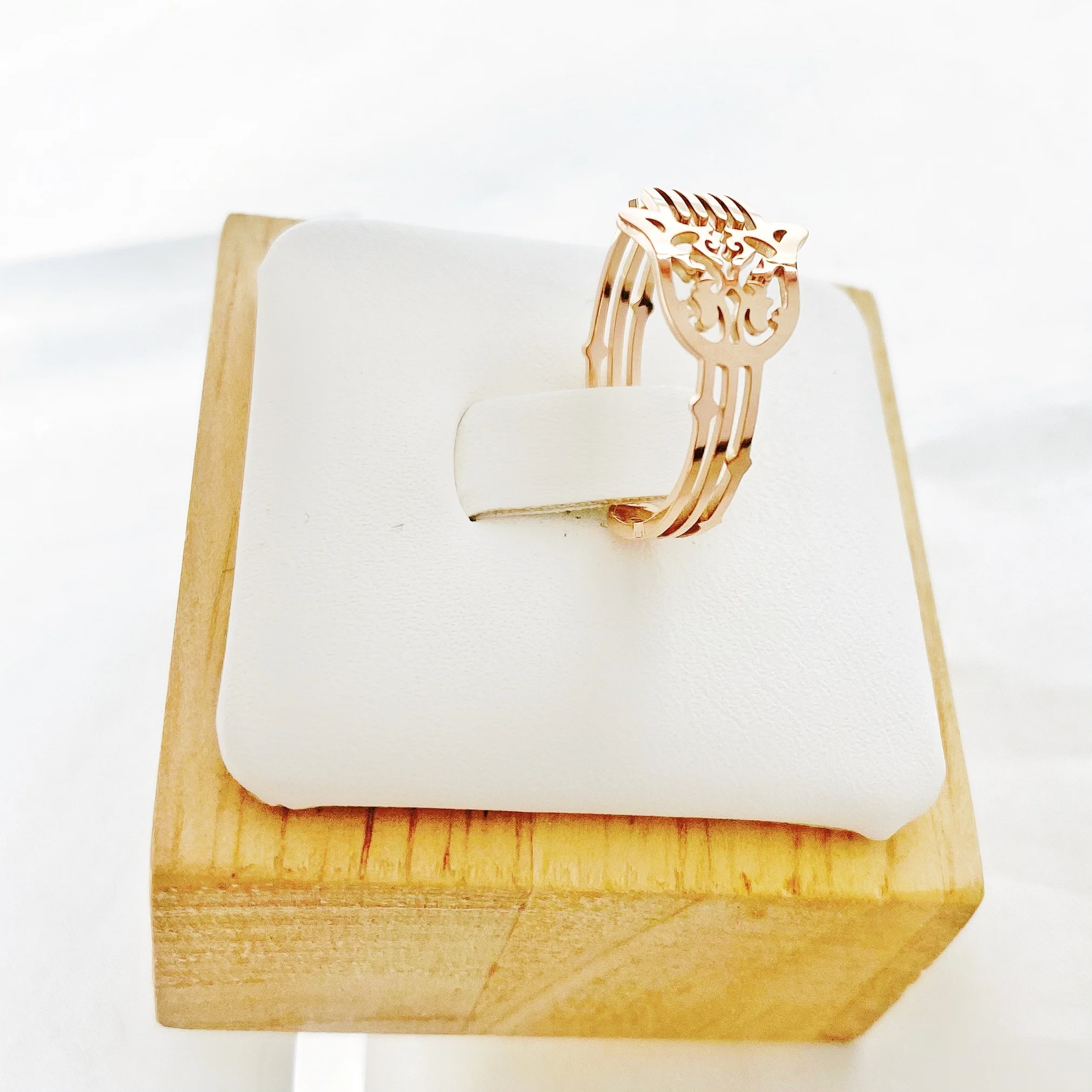 Women Ring 316L Stainless Steel Rings Men Couple Fashion Minimalist Jewelry Accessories Wedding Gifts Wholesale
Women Ring 316L Stainless Steel Rings Men Couple Fashion Minimalist Jewelry Accessories Wedding Gifts Wholesale