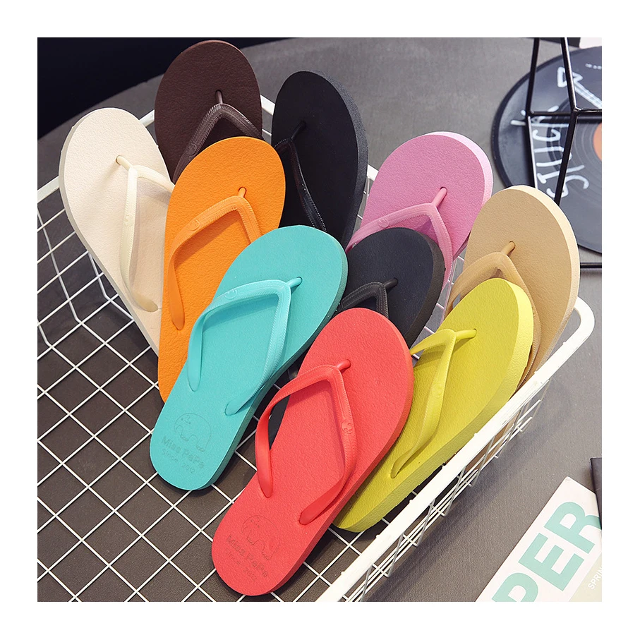 Wholesale Women Slipper Ladies Slides Sandals Women Summer Beach Slides Flip Flops Outdoor Flat Slipper PVC Flip-flops S19
Wholesale Women Slipper Ladies Slides Sandals Women Summer Beach Slides Flip Flops Outdoor Flat Slipper PVC Flip-flops S19