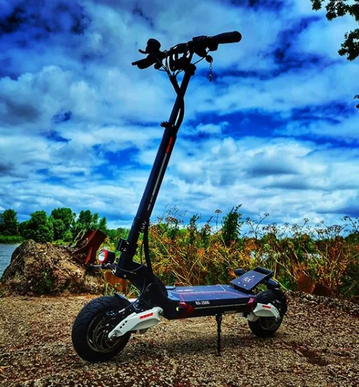 Best electric scooter 2400w BLADE 10 pro Folding Electric Kick Scooter, White / black
Best electric scooter 2400w BLADE 10 pro Folding Electric Kick Scooter, White / black