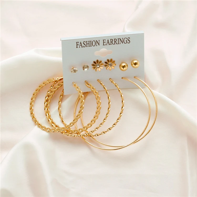 2020 New Trendy High-key Dignified Ear Rings Big Circle Round Gold Plated Hoop Big Earrings
2020 New Trendy High-key Dignified Ear Rings Big Circle Round Gold Plated Hoop Big Earrings