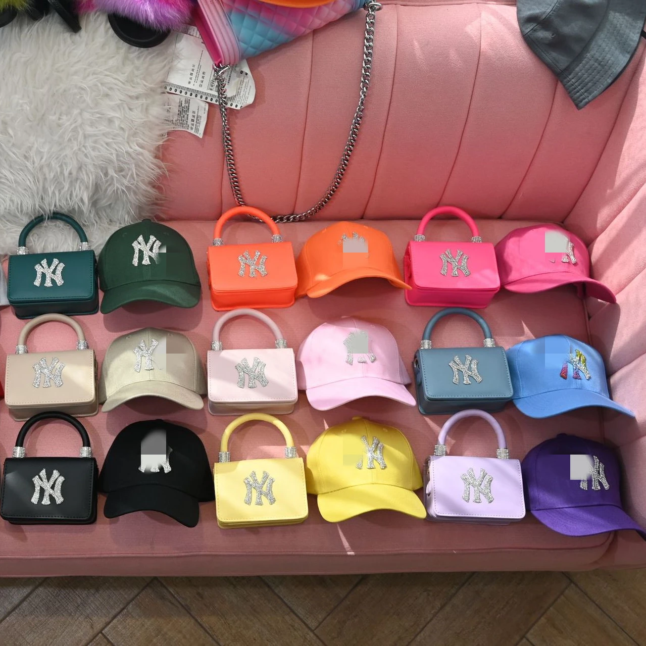 2021 New ny diamond hat caps and bling ny purse 2 piece set, 8 colors
2021 New ny diamond hat caps and bling ny purse 2 piece set, 8 colors