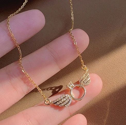 Angel Wing Shape Pendant Titanium Stainless Steel 18K Gold Plated Chain Necklaces For Women
Angel Wing Shape Pendant Titanium Stainless Steel 18K Gold Plated Chain Necklaces For Women