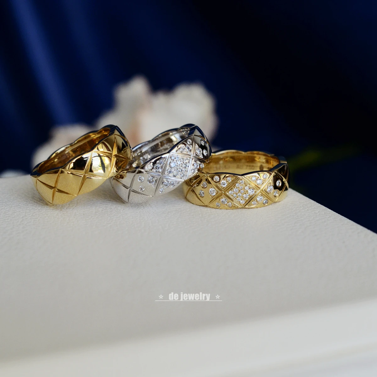 Fashion 18K Gold Plated Minimalist Crush Band Wide Stacking Rings Carved Men And Women Diamond Ring, Gold;silver
Fashion 18K Gold Plated Minimalist Crush Band Wide Stacking Rings Carved Men And Women Diamond Ring, Gold;silver