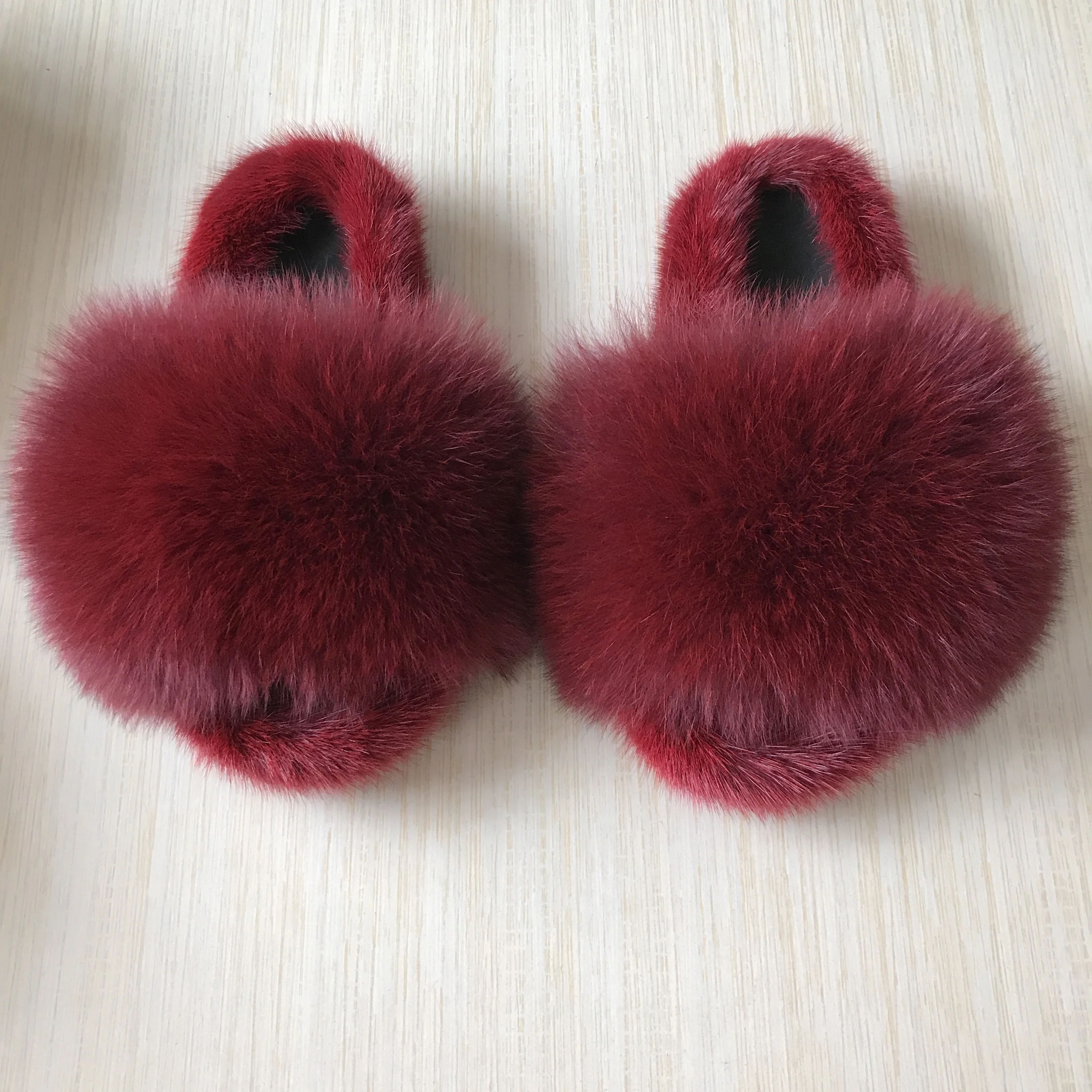 Wholesale real fur slides slippers flush kids soft raccoon fur slipper outdoor slider sandals big fox fur slides for women, Customized color
Wholesale real fur slides slippers flush kids soft raccoon fur slipper outdoor slider sandals big fox fur slides for women, Customized color