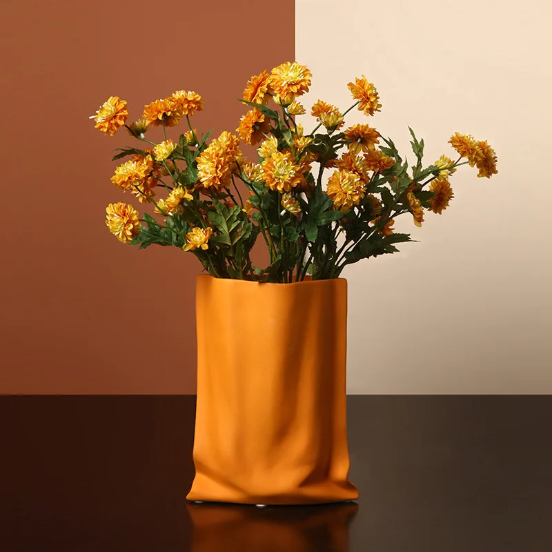 Wholesale Home Decoration Nordic Modern Luxury Colorful Creative Folds Ceramic Vases, Photo
Wholesale Home Decoration Nordic Modern Luxury Colorful Creative Folds Ceramic Vases, Photo
