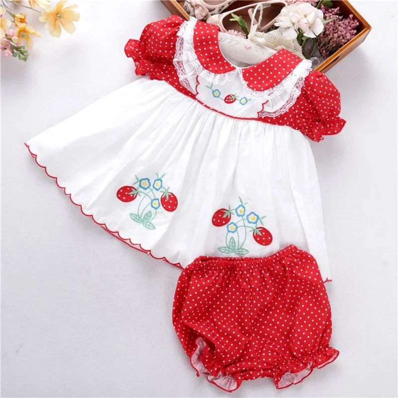 042695 new arrival infant baby dresses for girls clothes sets Spanish floral red lace vintage wholesale kids clothing boutiques
042695 new arrival infant baby dresses for girls clothes sets Spanish floral red lace vintage wholesale kids clothing boutiques