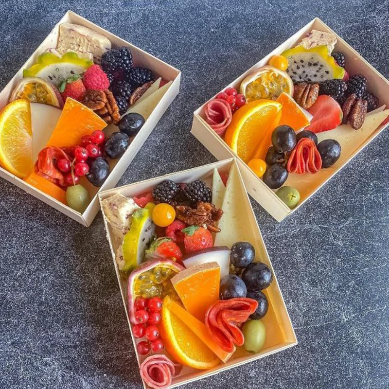 Wooden Self-assembly Fruit And Nut Serving Tray Catering Cake Biscuits Board With Plastic Lid
Wooden Self-assembly Fruit And Nut Serving Tray Catering Cake Biscuits Board With Plastic Lid