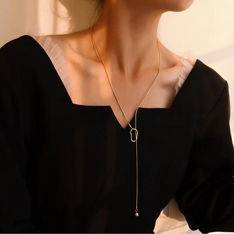 Minimalist Unique Design Stainless Steel Square Pendant Layering Pendant Neckalces Geometric Hollow Square Long Necklace
Minimalist Unique Design Stainless Steel Square Pendant Layering Pendant Neckalces Geometric Hollow Square Long Necklace