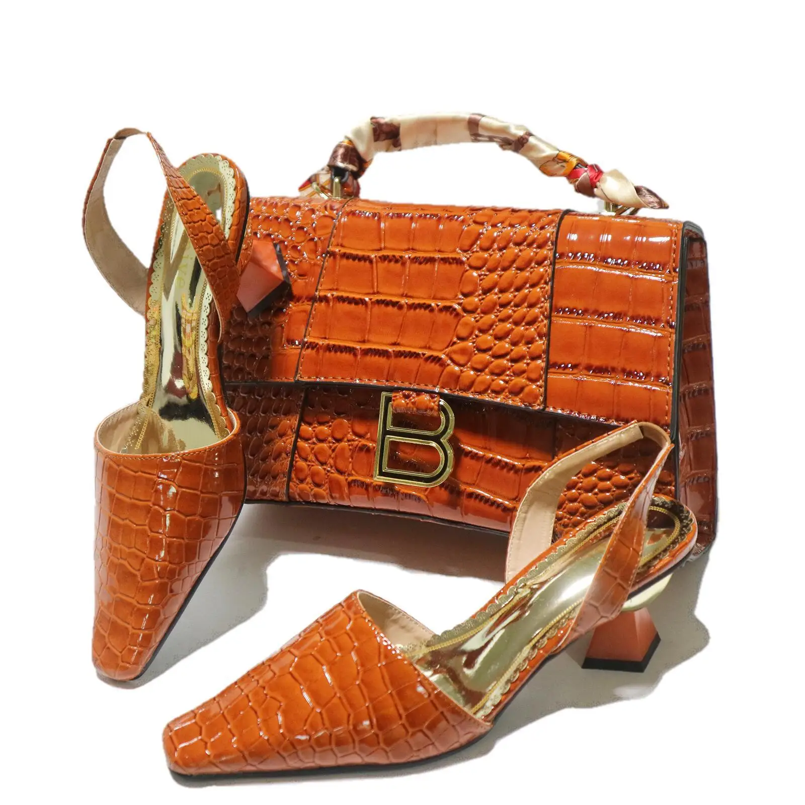 2022 Factory New Arrivals Ladies Slingback Pump With Handbag Set Square Head High Heels Solid Color Ladies Pumps bags 2pcs Set
2022 Factory New Arrivals Ladies Slingback Pump With Handbag Set Square Head High Heels Solid Color Ladies Pumps bags 2pcs Set