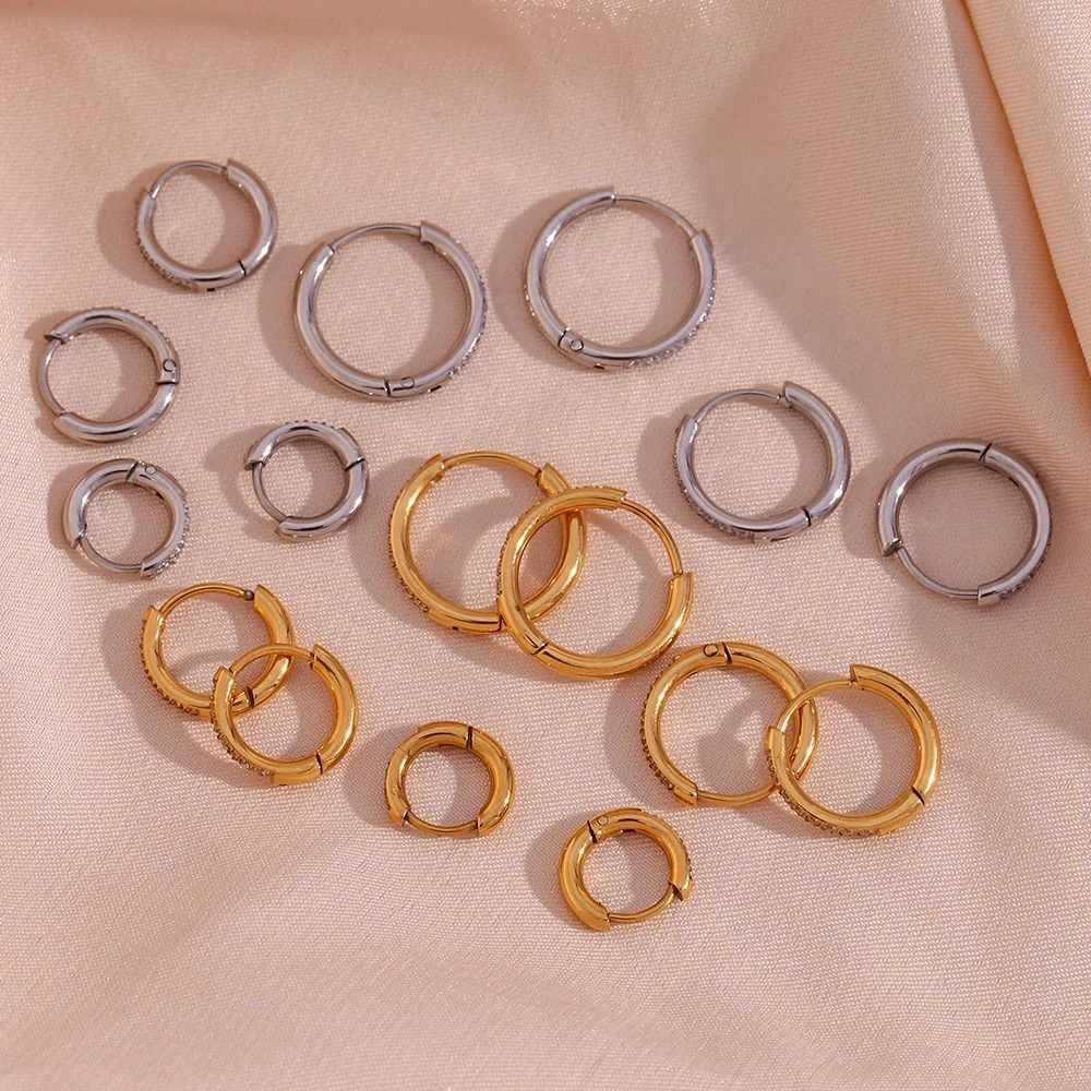 New Style Design 18K Gold Plated Jewelry Stainless Steel Earring Zircon Huggie Hoop Earrings for Women
New Style Design 18K Gold Plated Jewelry Stainless Steel Earring Zircon Huggie Hoop Earrings for Women
