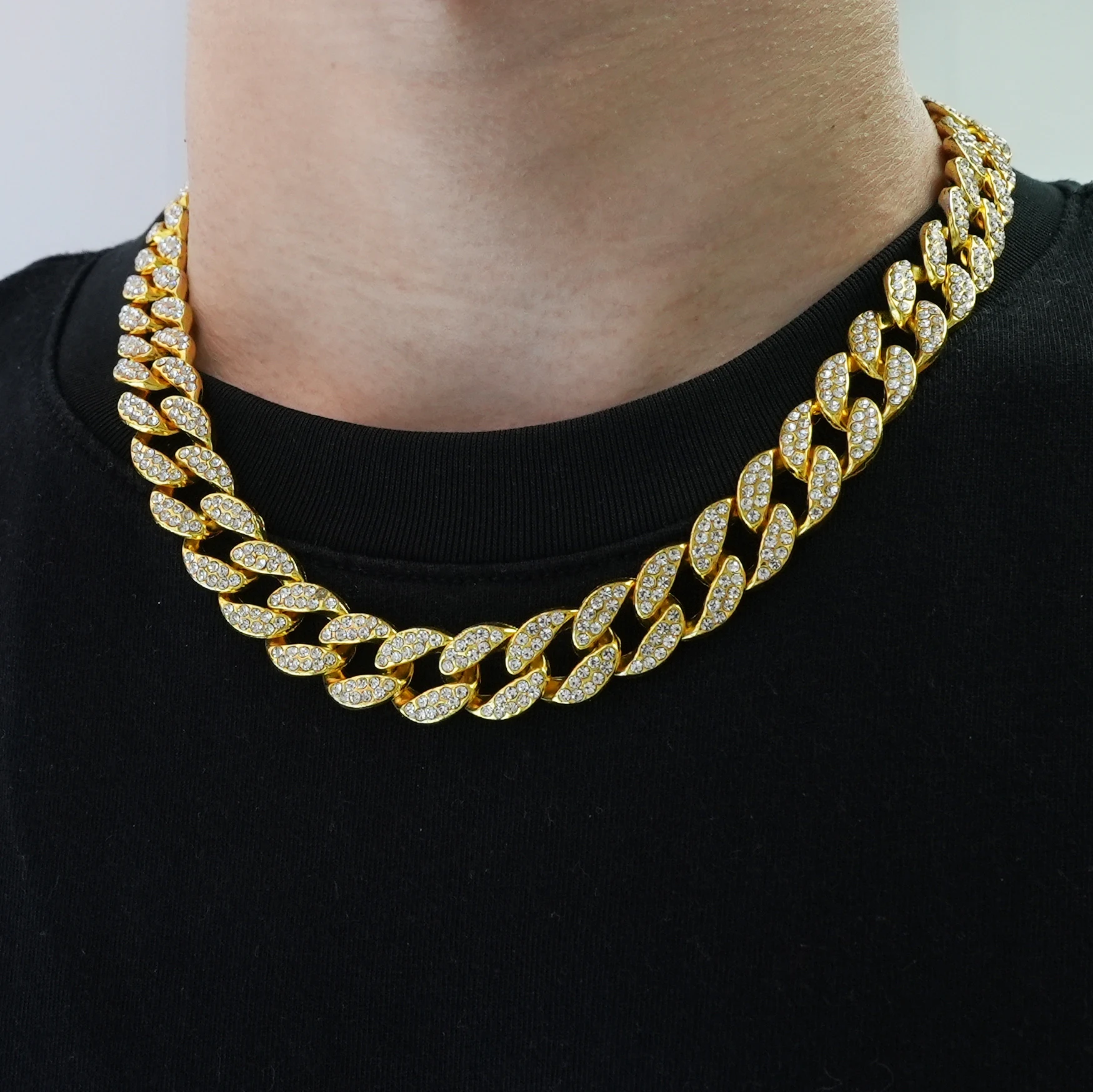 Hip hop para hombre cadenas de oro fashion men diamond 18k gold plated miami cuban link chain jewelry necklace
Hip hop para hombre cadenas de oro fashion men diamond 18k gold plated miami cuban link chain jewelry necklace