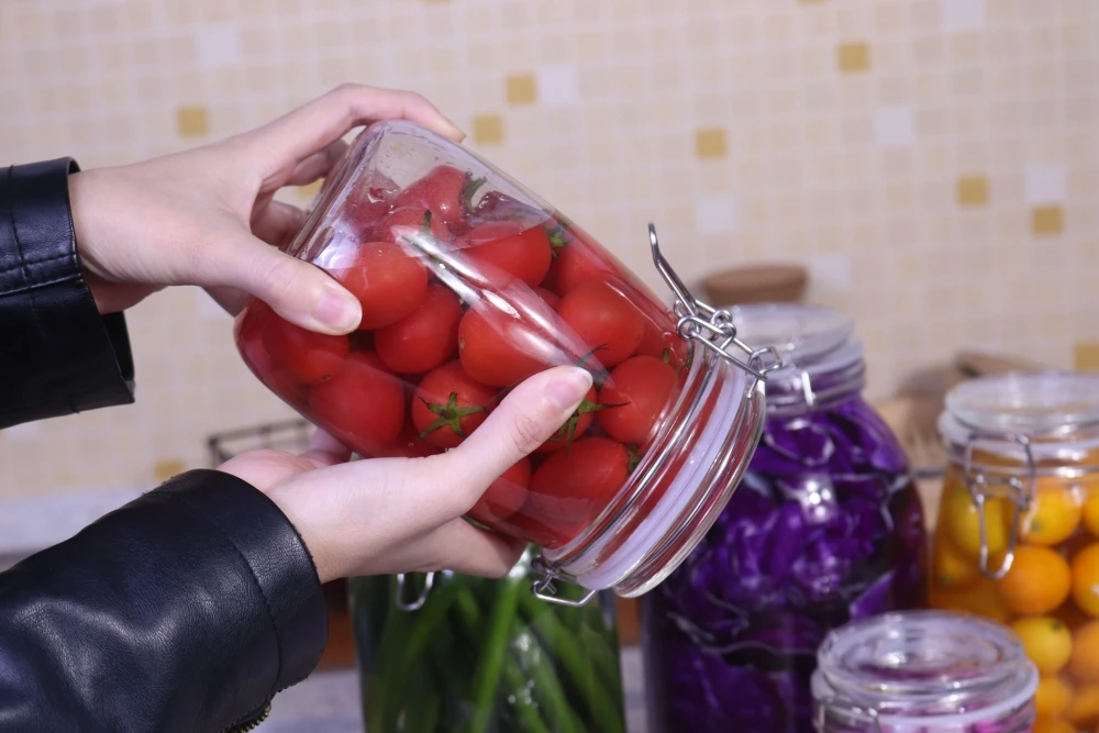 magnifying jars