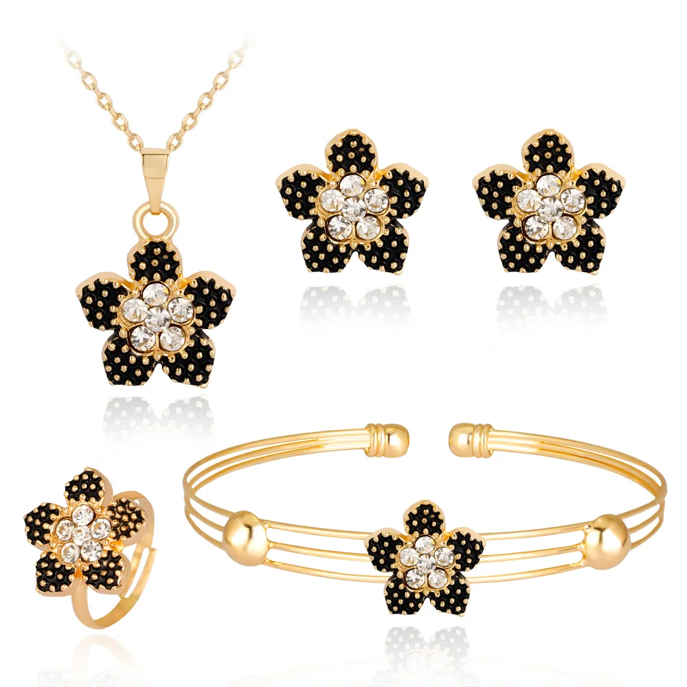 4 Pcs/Set Statement Jewelry Set Exquisite Necklaces And Earrings Bracelet Ring Rhinestone Flower Charming Bridal Jewelry Set, Gold color
4 Pcs/Set Statement Jewelry Set Exquisite Necklaces And Earrings Bracelet Ring Rhinestone Flower Charming Bridal Jewelry Set, Gold color