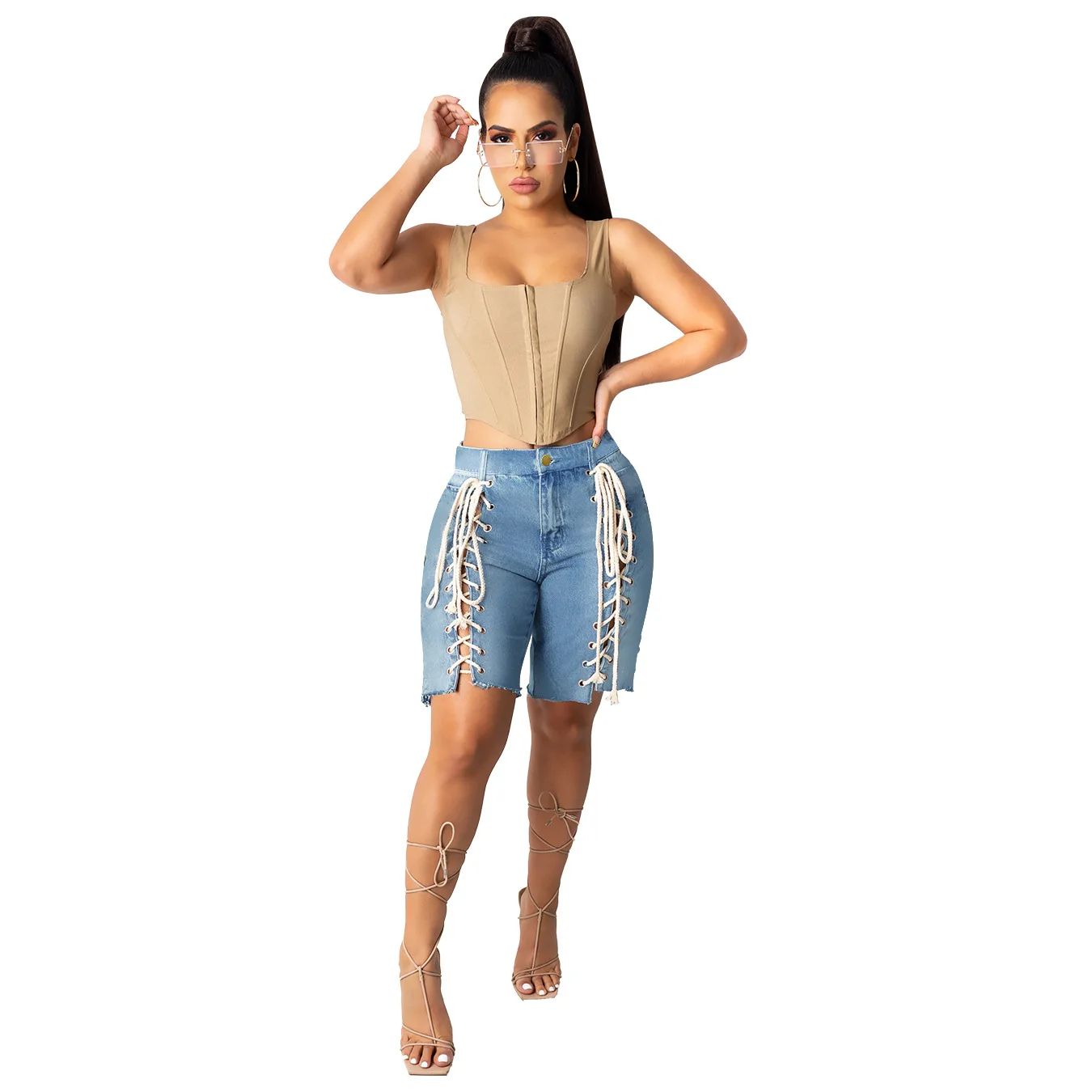 10315-MX47 bandage plus size pockets button fly jeans hollow out women short pants sehe fashion
10315-MX47 bandage plus size pockets button fly jeans hollow out women short pants sehe fashion