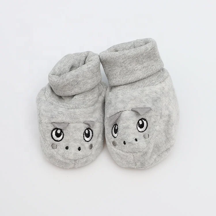 Warm Winter Baby Animal Shoes Slippers Wholesale Cute Newborn Soft Sole Plush 100% polyester Infant Baby Shoes Socks, Red
Warm Winter Baby Animal Shoes Slippers Wholesale Cute Newborn Soft Sole Plush 100% polyester Infant Baby Shoes Socks, Red