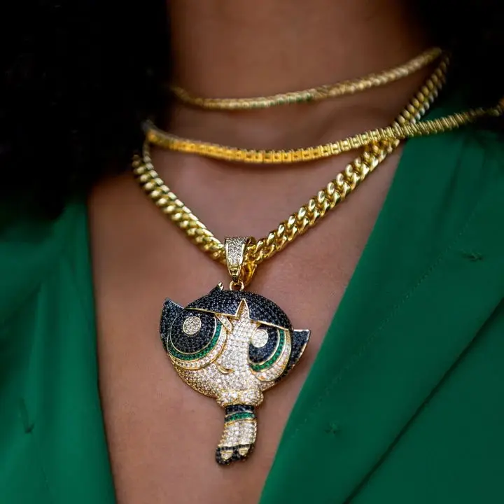2021 NEW Cool girl women jewelry 18k gold plated 8mm cuban link chain 3D Cartoon girl pendant hip hop necklace, Silver
2021 NEW Cool girl women jewelry 18k gold plated 8mm cuban link chain 3D Cartoon girl pendant hip hop necklace, Silver