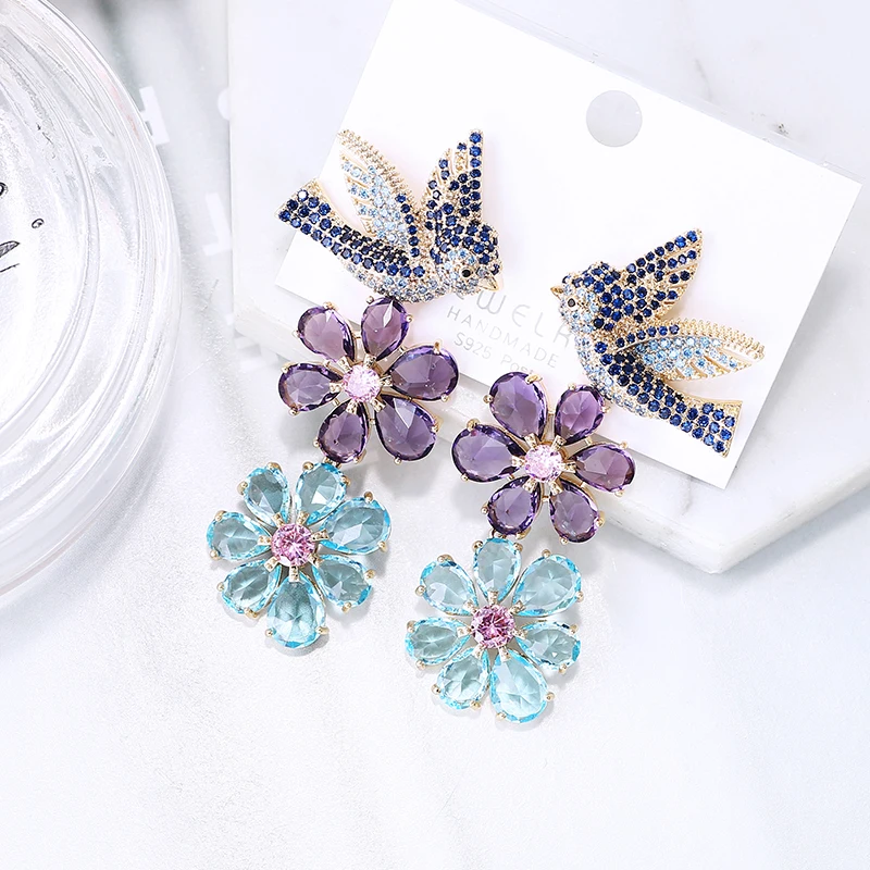 Elegant Swallow Bird Earrings for Women Cubic Zircon Flower Drop Earrings Unique Trendy Wedding Jewelry
Elegant Swallow Bird Earrings for Women Cubic Zircon Flower Drop Earrings Unique Trendy Wedding Jewelry