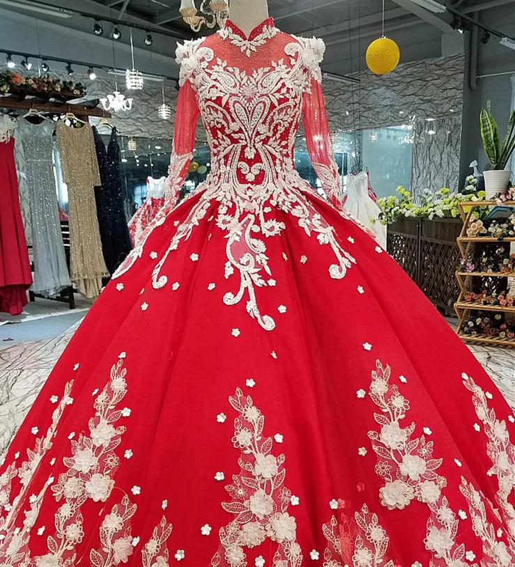 Elegant red bridal dress vintage high neck golf lace ball gown & wedding dress, Custom made 
Elegant red bridal dress vintage high neck golf lace ball gown & wedding dress, Custom made