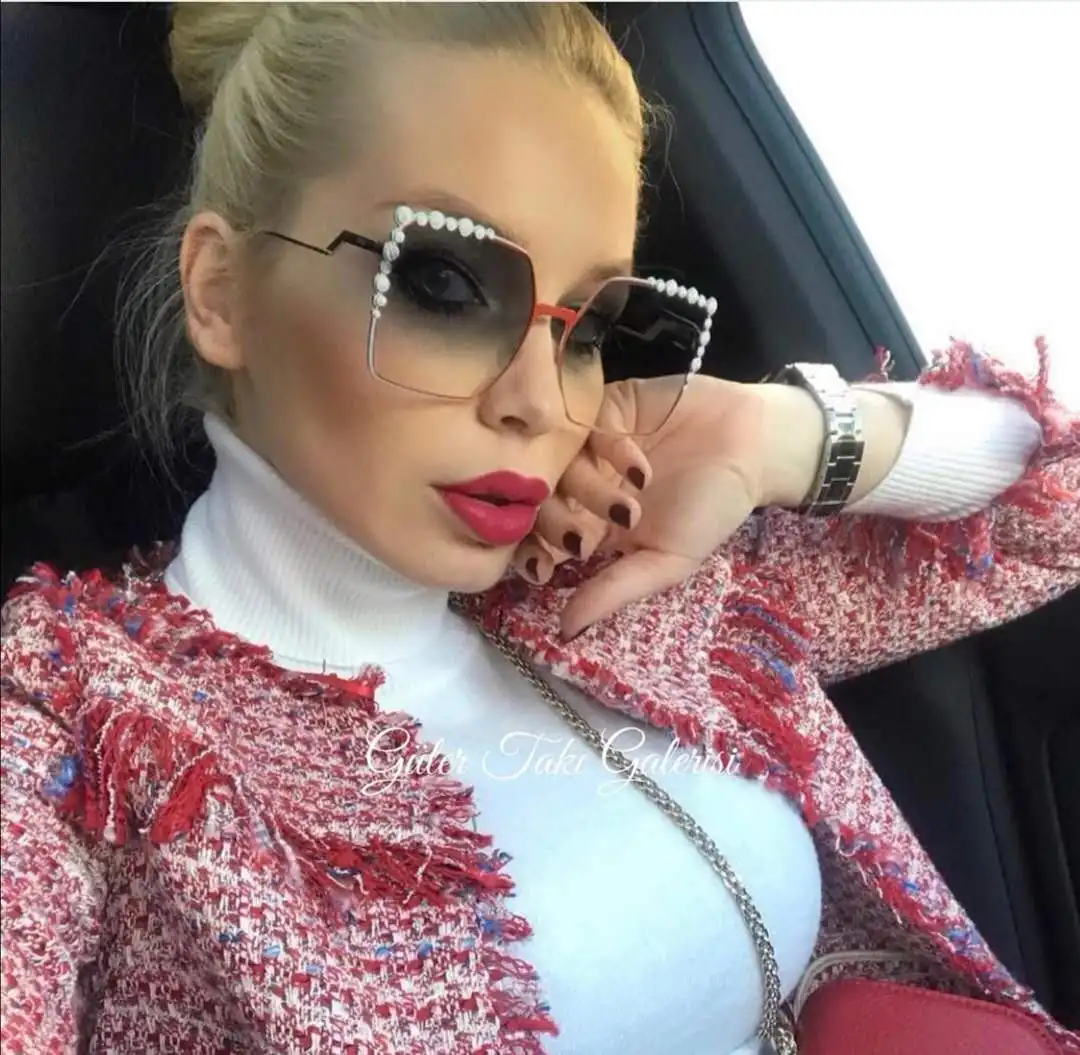 Fashion Square Gradient Big Frame Vintage Oversized Shades New Hot Sale Metal Frame Sunglasses Women 2022, As picture
Fashion Square Gradient Big Frame Vintage Oversized Shades New Hot Sale Metal Frame Sunglasses Women 2022, As picture