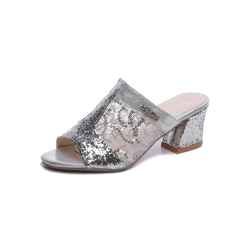 Custom Logo Fashion Ladies Summer Slippers Solid Color Sequined Fish Mouth Open Toe Square Heel Women Sandals 2021
Custom Logo Fashion Ladies Summer Slippers Solid Color Sequined Fish Mouth Open Toe Square Heel Women Sandals 2021