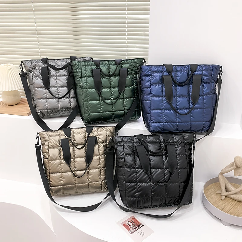 Xinyu RTS Nylon Designer Shoulder Bag Cotton Women Handbag Quilted Bucket Totes Shopping bag 2021 Winter Large Capacity Bag
Xinyu RTS Nylon Designer Shoulder Bag Cotton Women Handbag Quilted Bucket Totes Shopping bag 2021 Winter Large Capacity Bag