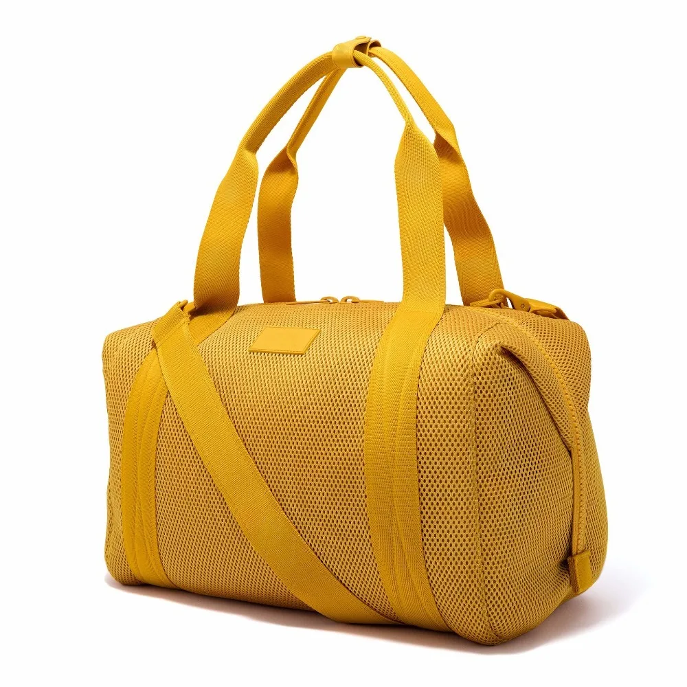 2023 Wholesale Ladies handbag Gym Bag Carry All Weekender Air Mesh Duffle Travel Bag for Women
2023 Wholesale Ladies handbag Gym Bag Carry All Weekender Air Mesh Duffle Travel Bag for Women