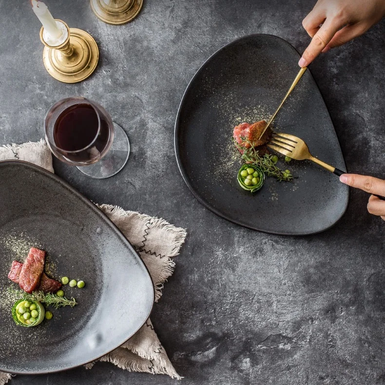 Elegant Irregular Shape Black Porcelain Dinner Sets Plates Matte Stonware Tableware Sets Ceramic Dinnerware
Elegant Irregular Shape Black Porcelain Dinner Sets Plates Matte Stonware Tableware Sets Ceramic Dinnerware