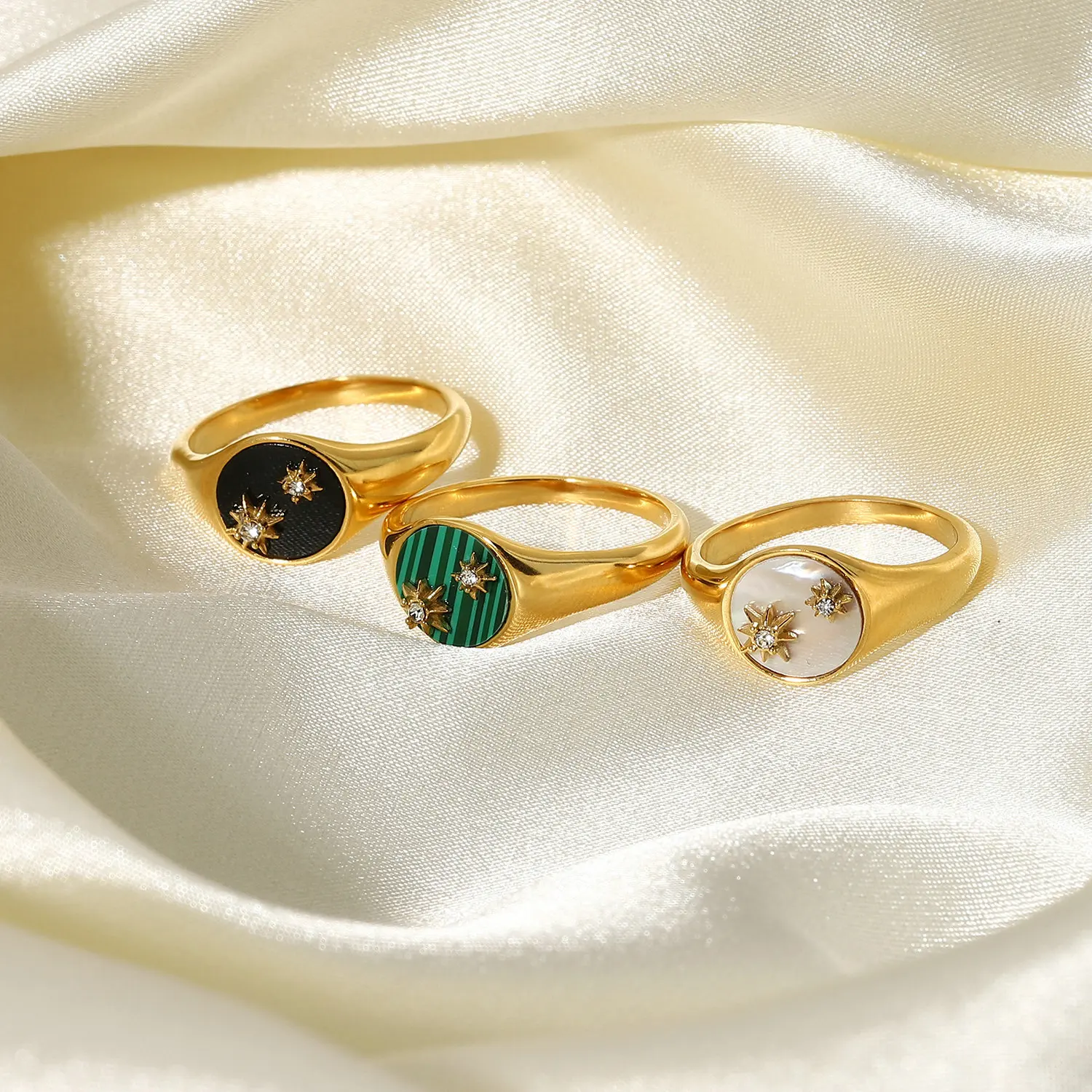 18K gold plated diamond bling zircon star green gemstone women full finger band ring
18K gold plated diamond bling zircon star green gemstone women full finger band ring