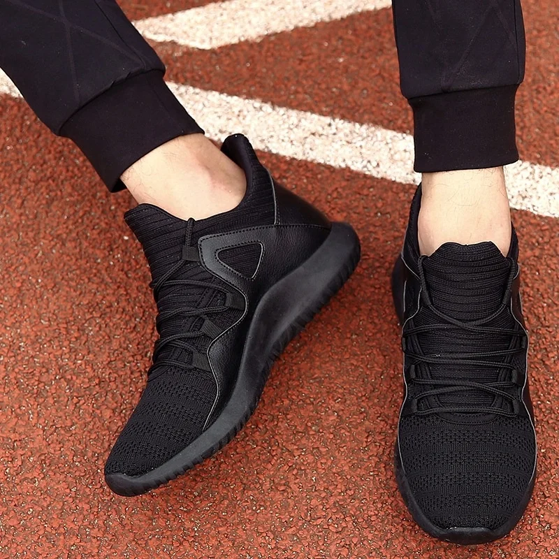 New 2022 men's travel shoes men's trend Korean breathable running shoes men's large size
New 2022 men's travel shoes men's trend Korean breathable running shoes men's large size