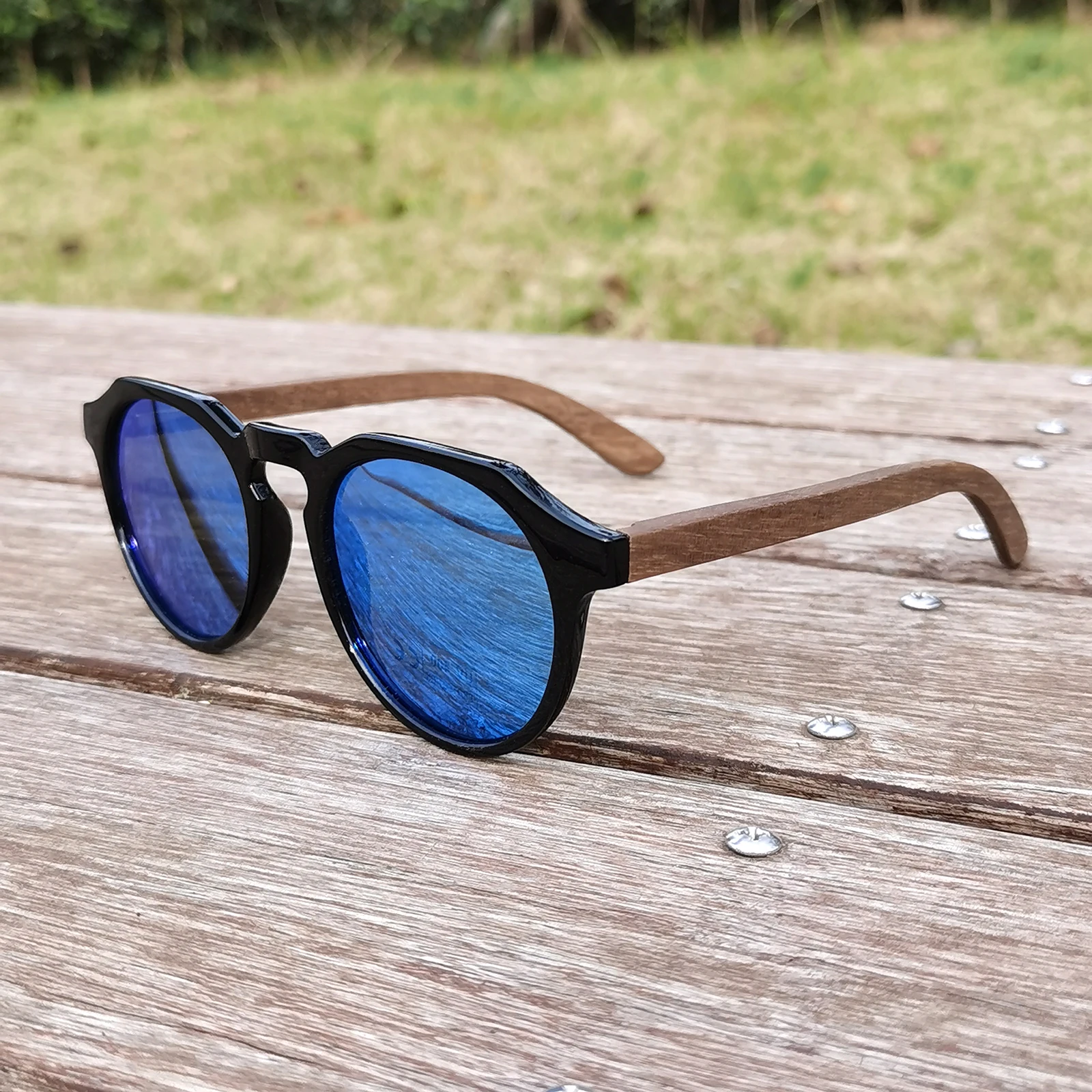 Conchen Trendy Oem Polarized Sunglasses Unique Wooden Round Sunglasses Polarized 2020 2021
Conchen Trendy Oem Polarized Sunglasses Unique Wooden Round Sunglasses Polarized 2020 2021