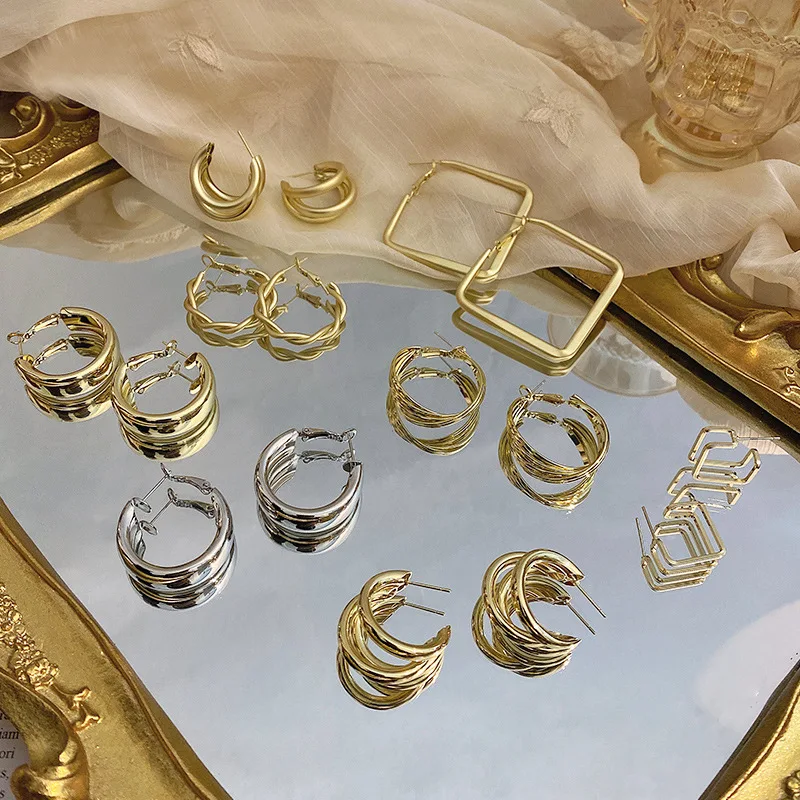 New Metal Circle Earrings for Women Female Retro USA Style Earring Simple Fashion Earrings, As picture shows
New Metal Circle Earrings for Women Female Retro USA Style Earring Simple Fashion Earrings, As picture shows