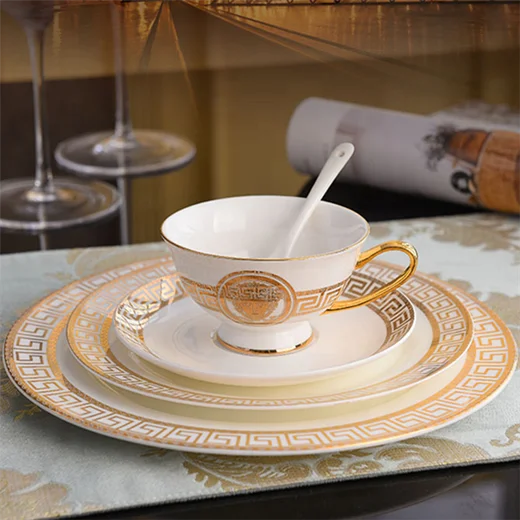 Surprise Price 4 Pieces Nordic Royal Home Decors Porcelain Dinnerware Sets
Surprise Price 4 Pieces Nordic Royal Home Decors Porcelain Dinnerware Sets