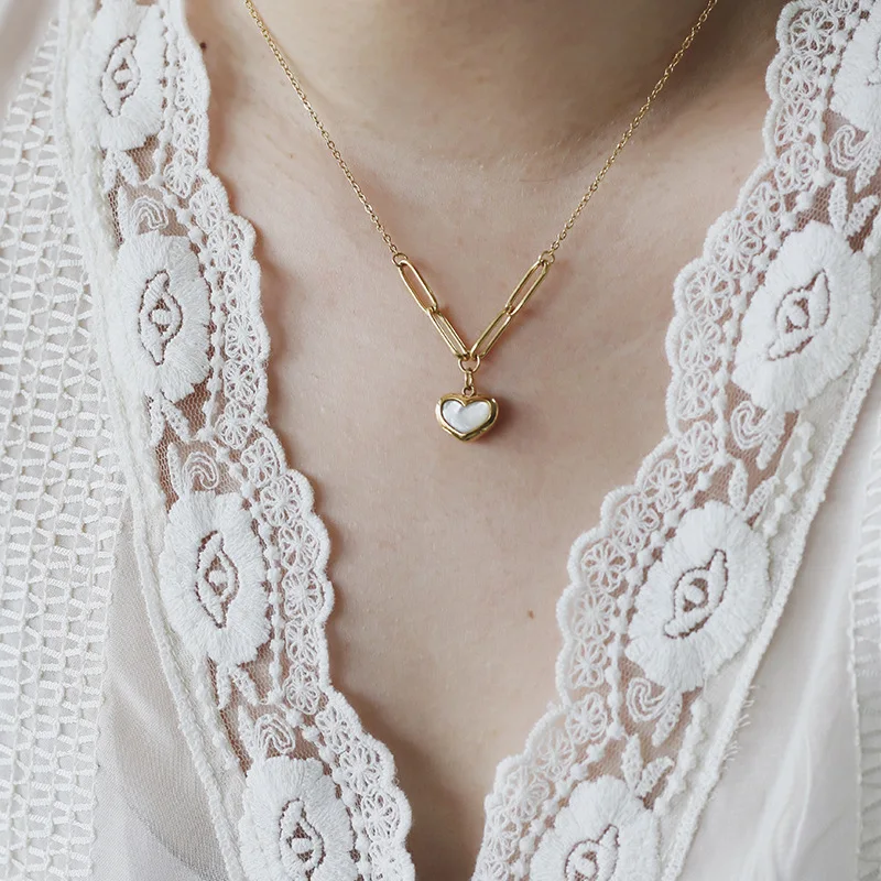 Simple Fashion Jewelry 18K Gold Plated Stainless Steel Love Heart Pendant Necklace For Girlfriend Gift
Simple Fashion Jewelry 18K Gold Plated Stainless Steel Love Heart Pendant Necklace For Girlfriend Gift