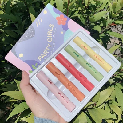 5-piece lipstick set matte pearlescent long-lasting waterproof and non-smudge lip makeup, Muliti-color
5-piece lipstick set matte pearlescent long-lasting waterproof and non-smudge lip makeup, Muliti-color