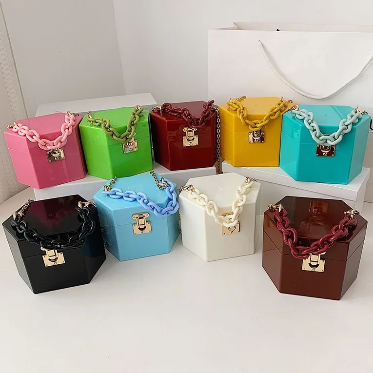 Wholesale 2021 Summer ladies Transparent Boxed Purse Crossbody Handbags Trendy women clear acrylic evening clutch hand bags, Accept custom made
Wholesale 2021 Summer ladies Transparent Boxed Purse Crossbody Handbags Trendy women clear acrylic evening clutch hand bags, Accept custom made
