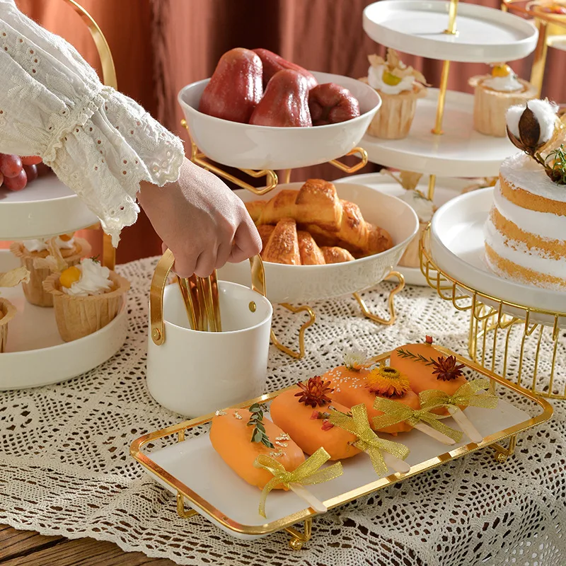 Cake tray cake holder cake stand for wedding kitchen party decoration, Customized color
Cake tray cake holder cake stand for wedding kitchen party decoration, Customized color