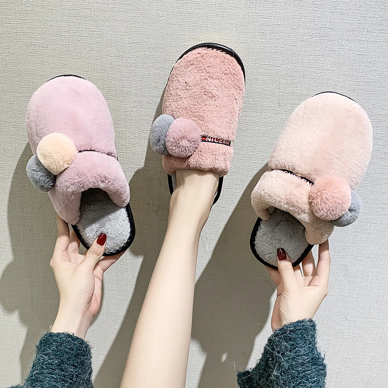 Plush colorful ball non slip soft bottom indoor home shoes home warm cotton slippers
Plush colorful ball non slip soft bottom indoor home shoes home warm cotton slippers