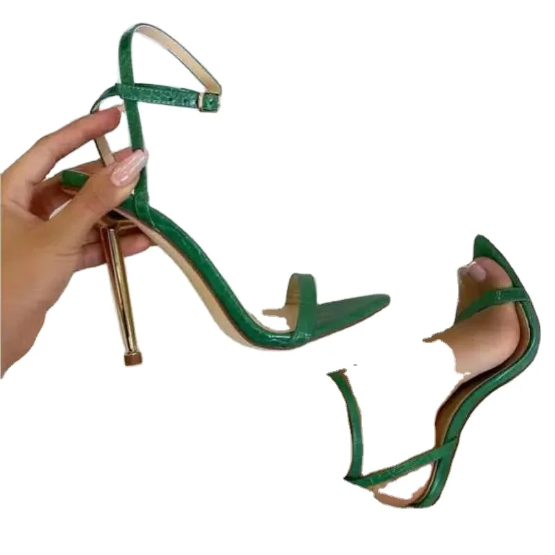 2021 spring and summer black and white green thin heel pointed rubber sandals, Picture
2021 spring and summer black and white green thin heel pointed rubber sandals, Picture