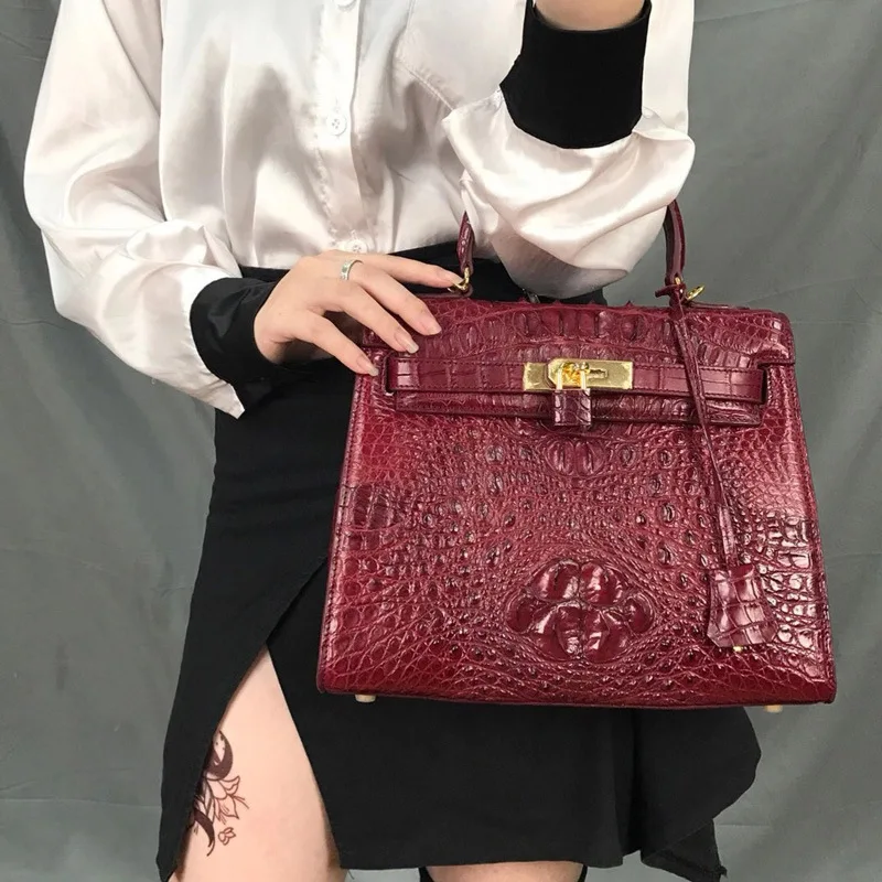 2021 new leather women's crocodile leather handbags, large-capacity shoulder bags, women's messenger bags
2021 new leather women's crocodile leather handbags, large-capacity shoulder bags, women's messenger bags