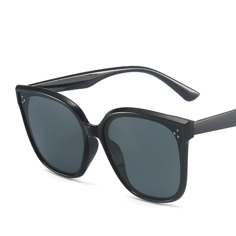 2022 Brand Women High-grade Designer Sunglasses Cat Eye Female Elegant Sun glasses Fashion Lady Oculos, Multi colors
2022 Brand Women High-grade Designer Sunglasses Cat Eye Female Elegant Sun glasses Fashion Lady Oculos, Multi colors