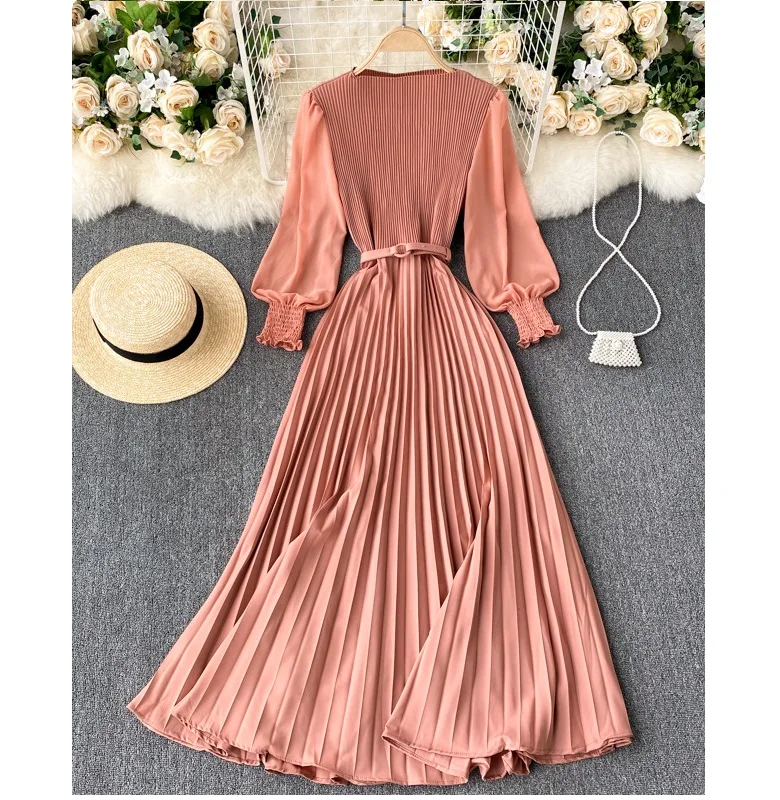 Vintage Women Pleated Long Dress Female Elegant Lantern Long Sleeve High Waist Red/Purple Draped Maxi Vestidos Spring Autumn New
Vintage Women Pleated Long Dress Female Elegant Lantern Long Sleeve High Waist Red/Purple Draped Maxi Vestidos Spring Autumn New