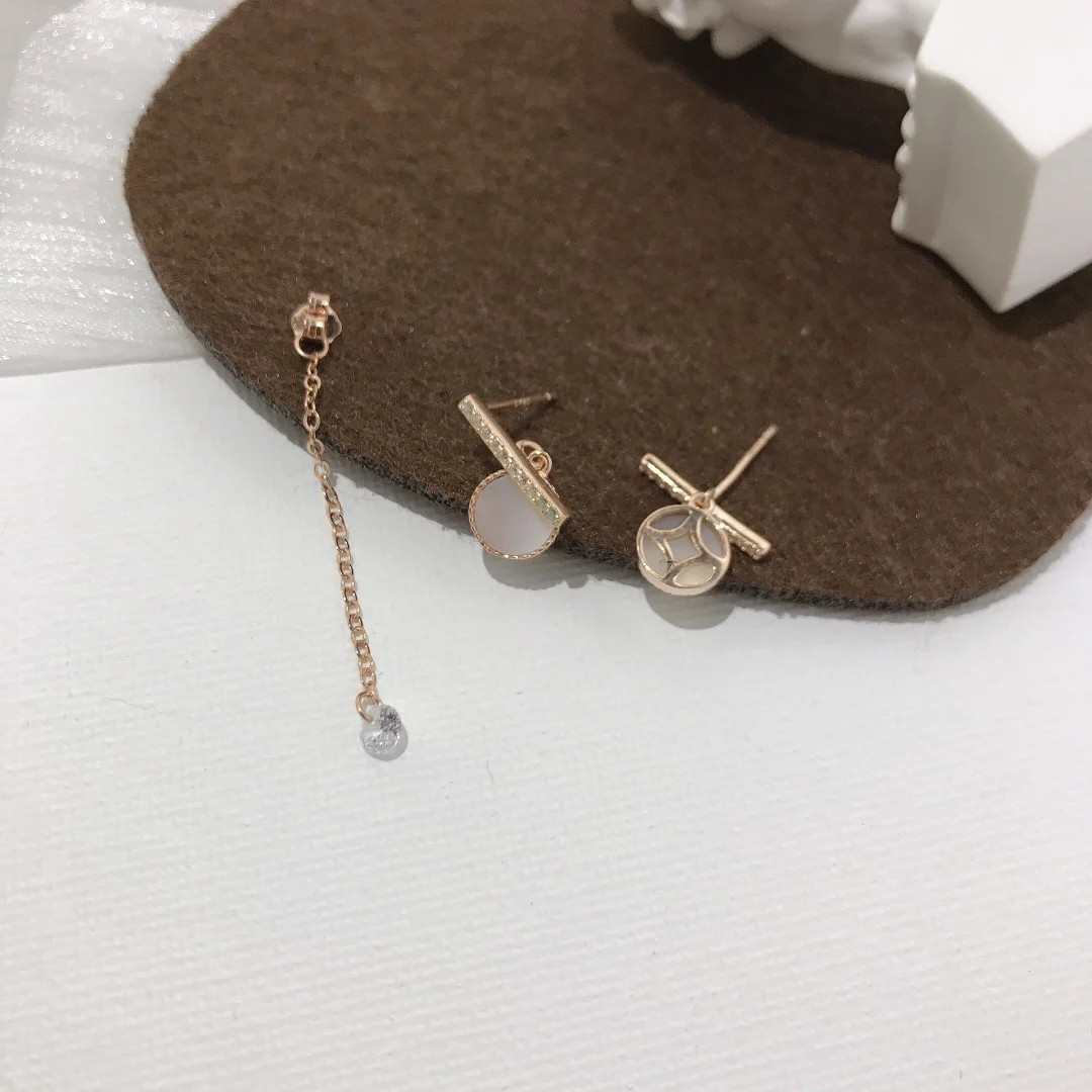 Fashion Trendy Wholesale 925 Sterling Silver Asymmetric shell earring Women's jewelry
Fashion Trendy Wholesale 925 Sterling Silver Asymmetric shell earring Women's jewelry