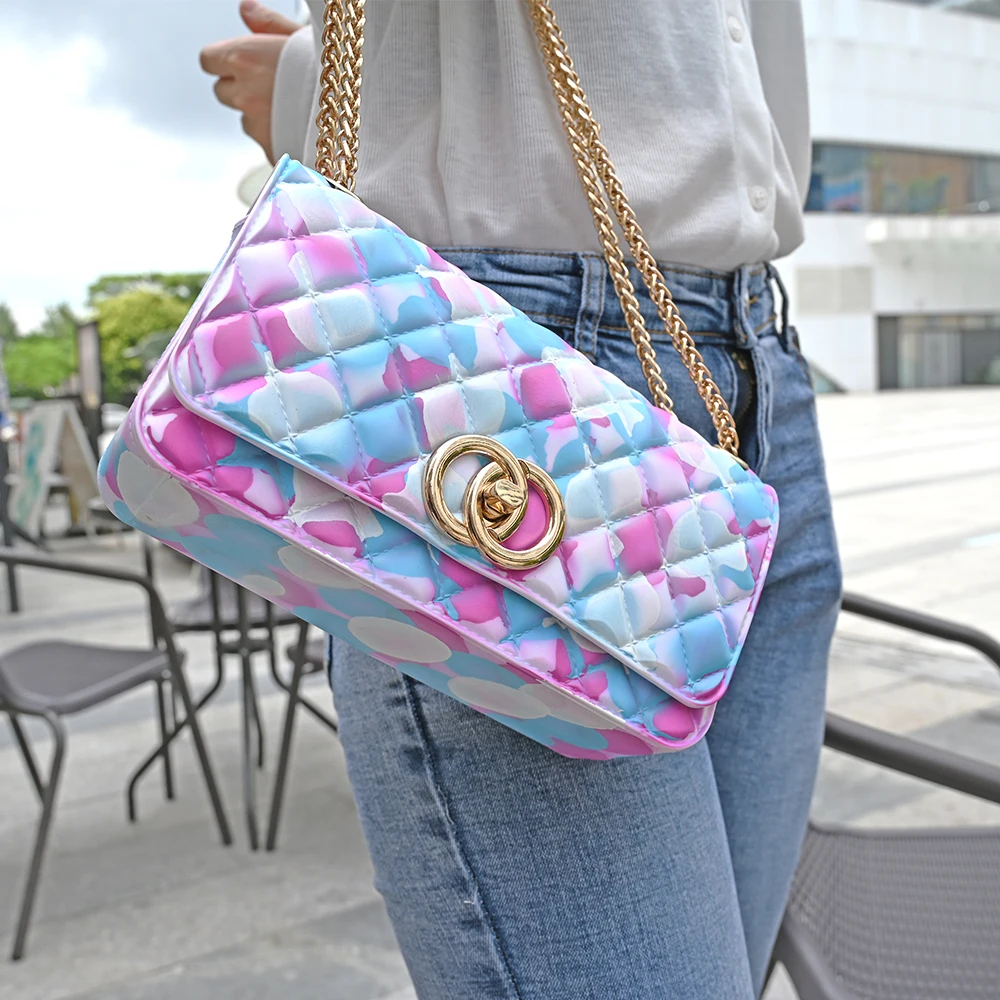 china 2020 new silicone candy bag color rainbow bright pink purple green colorful transparent pvc jelly cosmetic bag set, Customizable
china 2020 new silicone candy bag color rainbow bright pink purple green colorful transparent pvc jelly cosmetic bag set, Customizable