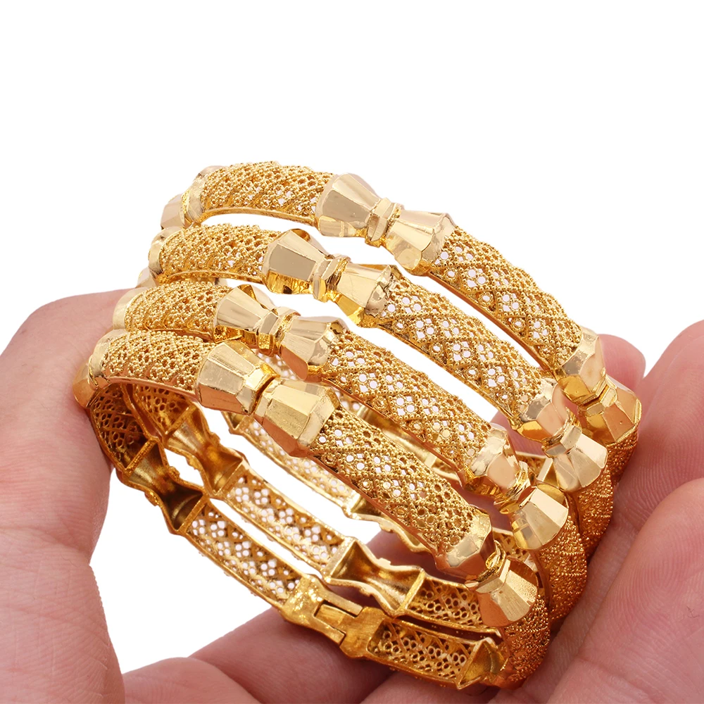 Luxury 24K bangle big gold plated bracelet designer cgarms for Women wife wedding gifts bracelets jewelry Wholesale bangles
Luxury 24K bangle big gold plated bracelet designer cgarms for Women wife wedding gifts bracelets jewelry Wholesale bangles