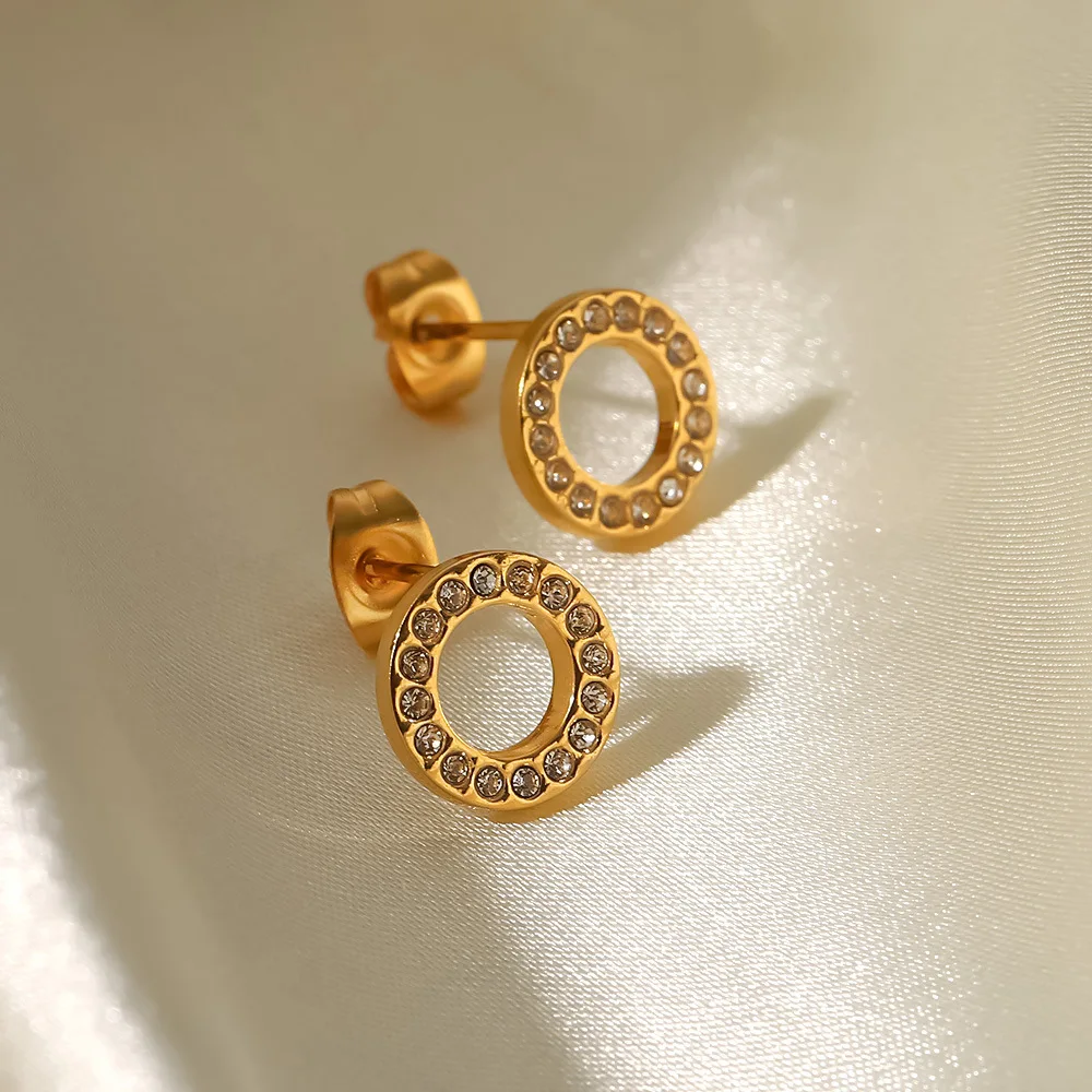 Dainty Hot Sale 18K Gold Plated Cubic Zircon Stainless Steel Hollow Round Stud Earrings For Women Girls
Dainty Hot Sale 18K Gold Plated Cubic Zircon Stainless Steel Hollow Round Stud Earrings For Women Girls