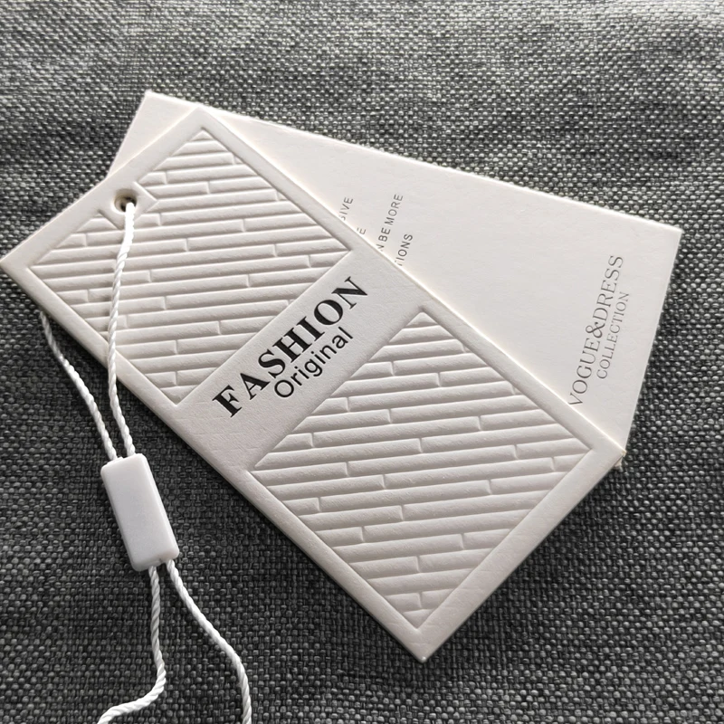 Luxury thick paper cardboard hang tag garment hangtag swing tag with strings for clothing and bag, White, black, blue, red or custom color
Luxury thick paper cardboard hang tag garment hangtag swing tag with strings for clothing and bag, White, black, blue, red or custom color