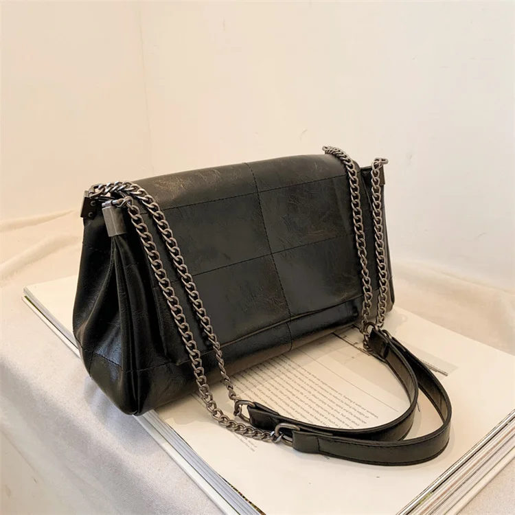 New fashion women's chains shoulder clutches bag casual soft leather messenger bag, Black,beige,coffee
New fashion women's chains shoulder clutches bag casual soft leather messenger bag, Black,beige,coffee